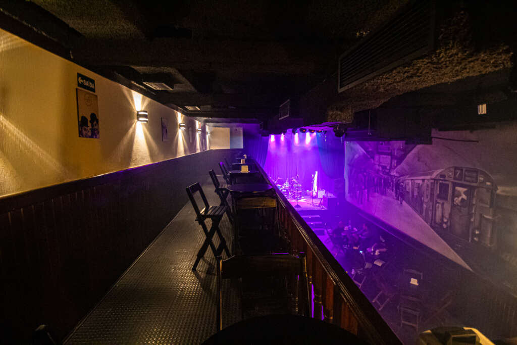 Legends Music & Bar - Bares - Pinheiros, São Paulo